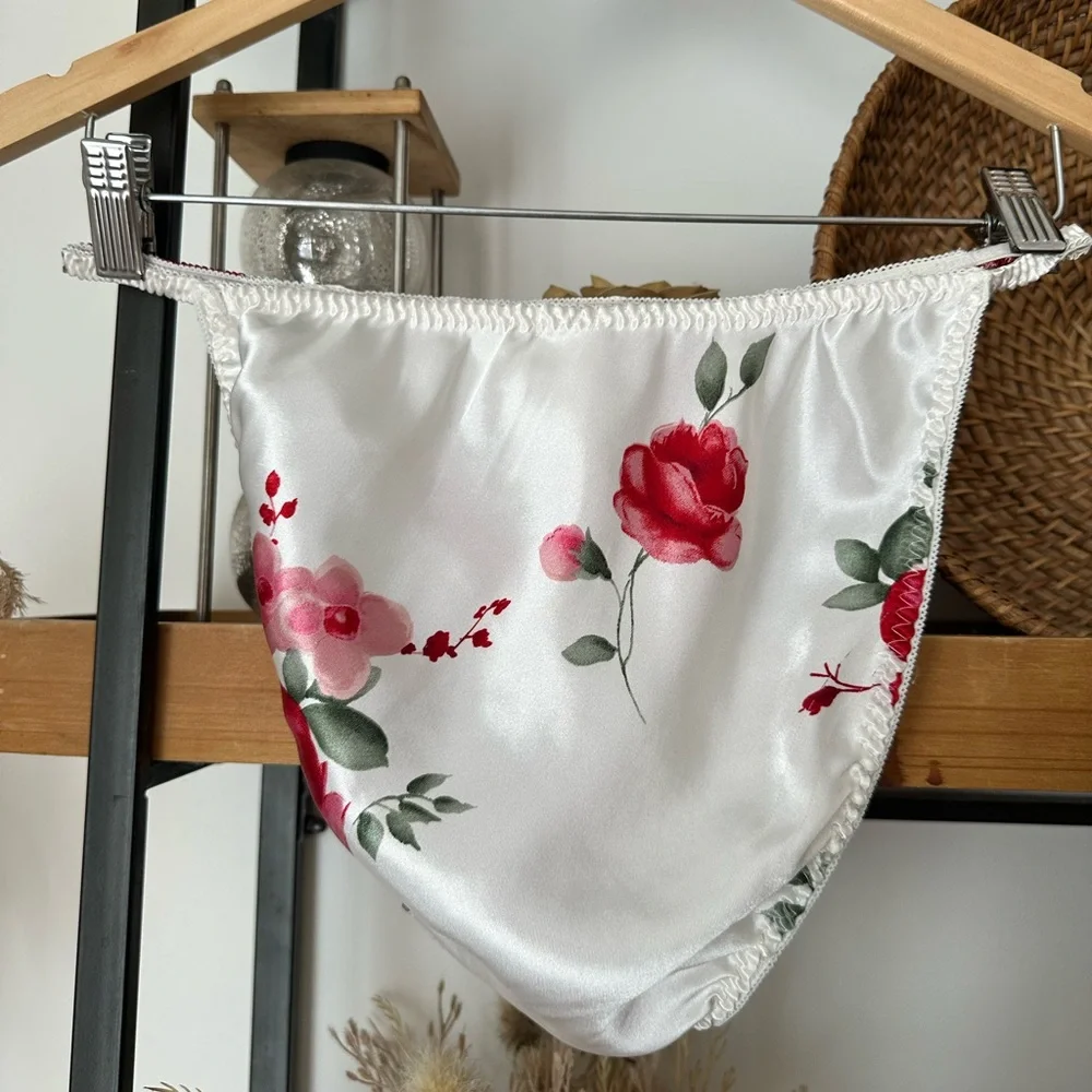Vintage red rose satin silky 3 piece lingerie set - Picture 10 of 14